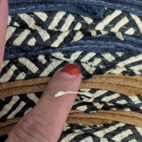 ALDO Womens Wide Brim Sun Hat Navy Blue Tan Geometric Woven Floppy Straw Hat ML - Picture 3 of 6